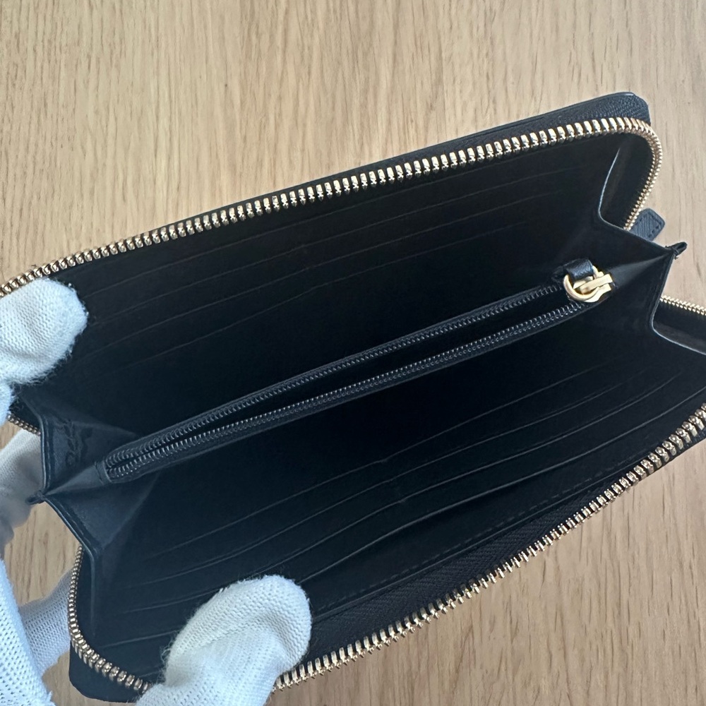 Mcm zipper long wallet - Picture 8 of 12